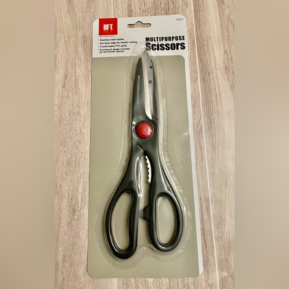 Harbor Freight Heavy Duty Utility Muti-Purpose Black Scissors NWT